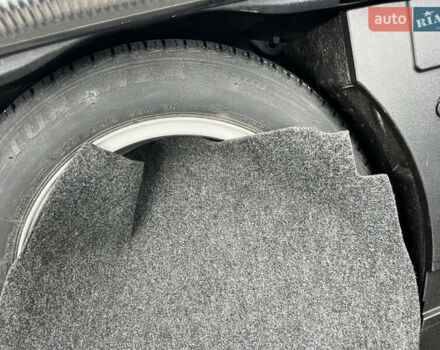 Серый Фольксваген Пассат, объемом двигателя 1.97 л и пробегом 302 тыс. км за 7900 $, фото 5 на Automoto.ua