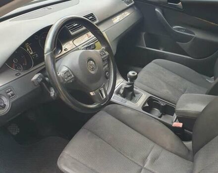 Фольксваген Пассат 2010 в Днепре (Днепропетровске) на Automoto.ua Серый Фольксваген Пассат, объемом двигателя 2 л и пробегом 197 тыс. км за 5500 $, фото 8 на Automoto.ua