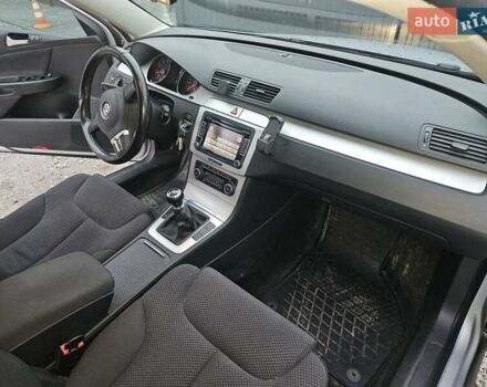 Серый Фольксваген Пассат, объемом двигателя 1.4 л и пробегом 232 тыс. км за 6900 $, фото 12 на Automoto.ua