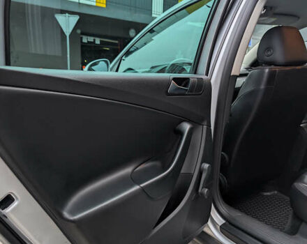 Сірий Фольксваген Пассат, об'ємом двигуна 1.39 л та пробігом 228 тис. км за 7200 $, фото 13 на Automoto.ua