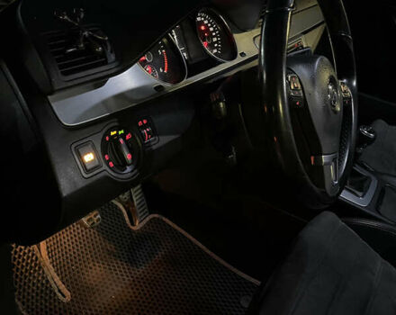 Серый Фольксваген Пассат, объемом двигателя 2 л и пробегом 302 тыс. км за 7300 $, фото 65 на Automoto.ua