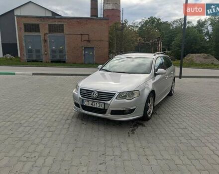Серый Фольксваген Пассат, объемом двигателя 1.6 л и пробегом 350 тыс. км за 6300 $, фото 4 на Automoto.ua