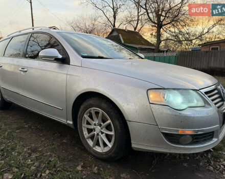 Серый Фольксваген Пассат, объемом двигателя 1.6 л и пробегом 250 тыс. км за 5800 $, фото 1 на Automoto.ua