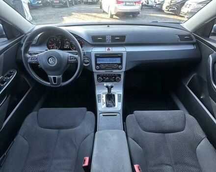 Серый Фольксваген Пассат, объемом двигателя 1.8 л и пробегом 216 тыс. км за 7400 $, фото 28 на Automoto.ua