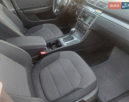 Серый Фольксваген Пассат, объемом двигателя 1.97 л и пробегом 271 тыс. км за 9500 $, фото 7 на Automoto.ua