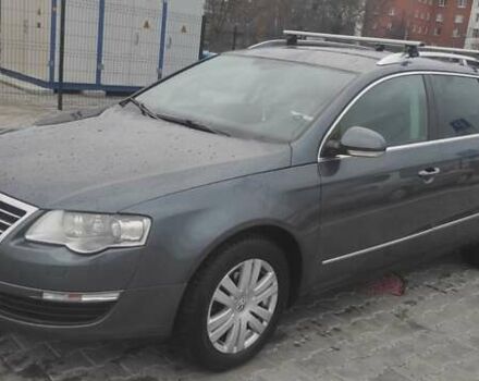 Серый Фольксваген Пассат, объемом двигателя 2 л и пробегом 212 тыс. км за 7400 $, фото 1 на Automoto.ua