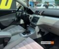 Серый Фольксваген Пассат, объемом двигателя 2 л и пробегом 248 тыс. км за 8300 $, фото 8 на Automoto.ua