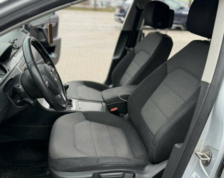 Серый Фольксваген Пассат, объемом двигателя 1.97 л и пробегом 239 тыс. км за 8350 $, фото 25 на Automoto.ua