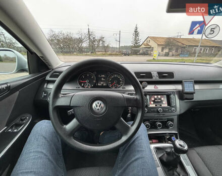 Серый Фольксваген Пассат, объемом двигателя 1.97 л и пробегом 305 тыс. км за 7000 $, фото 3 на Automoto.ua