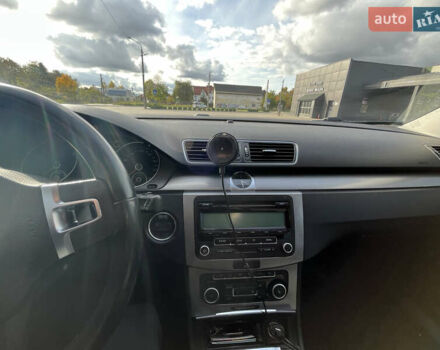 Серый Фольксваген Пассат, объемом двигателя 1.97 л и пробегом 390 тыс. км за 8500 $, фото 5 на Automoto.ua