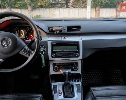 Серый Фольксваген Пассат, объемом двигателя 1.39 л и пробегом 325 тыс. км за 6100 $, фото 1 на Automoto.ua