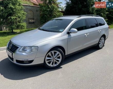 Серый Фольксваген Пассат, объемом двигателя 1.8 л и пробегом 370 тыс. км за 6299 $, фото 2 на Automoto.ua