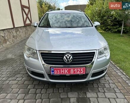 Фольксваген Пассат 2010 в Луцке на Automoto.ua Серый Фольксваген Пассат, объемом двигателя 1.4 л и пробегом 227 тыс. км за 7200 $, фото 1 на Automoto.ua
