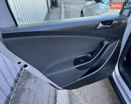 Сірий Фольксваген Пассат, об'ємом двигуна 1.4 л та пробігом 211 тис. км за 7850 $, фото 16 на Automoto.ua