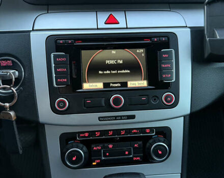 Фольксваген Пассат 2010 в Виннице на Automoto.ua Серый Фольксваген Пассат, объемом двигателя 1.97 л и пробегом 260 тыс. км за 6899 $, фото 27 на Automoto.ua