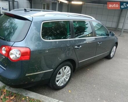 Серый Фольксваген Пассат, объемом двигателя 1.8 л и пробегом 210 тыс. км за 7850 $, фото 2 на Automoto.ua