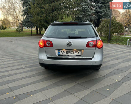 Сірий Фольксваген Пассат, об'ємом двигуна 1.6 л та пробігом 244 тис. км за 5750 $, фото 6 на Automoto.ua