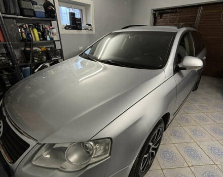 Серый Фольксваген Пассат, объемом двигателя 1.97 л и пробегом 305 тыс. км за 7000 $, фото 4 на Automoto.ua