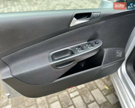 Серый Фольксваген Пассат, объемом двигателя 1.6 л и пробегом 290 тыс. км за 7500 $, фото 26 на Automoto.ua