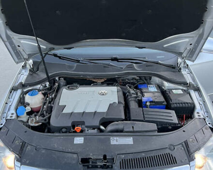 Сірий Фольксваген Пассат, об'ємом двигуна 2 л та пробігом 214 тис. км за 8300 $, фото 20 на Automoto.ua