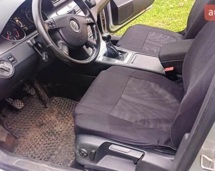 Серый Фольксваген Пассат, объемом двигателя 1.6 л и пробегом 248 тыс. км за 5900 $, фото 13 на Automoto.ua