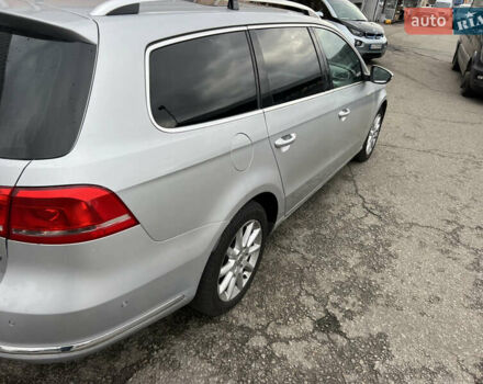 Серый Фольксваген Пассат, объемом двигателя 1.97 л и пробегом 302 тыс. км за 7900 $, фото 2 на Automoto.ua