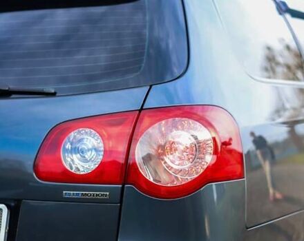 Серый Фольксваген Пассат, объемом двигателя 1.6 л и пробегом 214 тыс. км за 8200 $, фото 10 на Automoto.ua