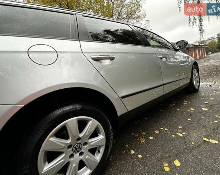 Фольксваген Пассат 2010 в Киеве на Automoto.ua Серый Фольксваген Пассат, объемом двигателя 2 л и пробегом 249 тыс. км за 6999 $, фото 13 на Automoto.ua