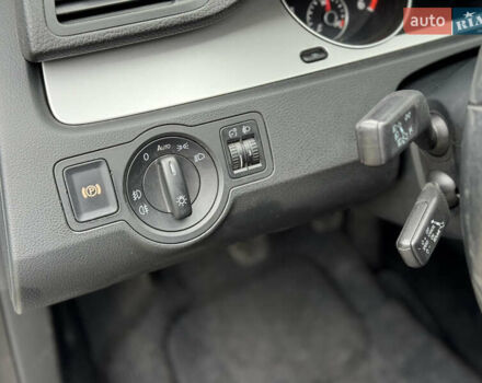 Серый Фольксваген Пассат, объемом двигателя 2 л и пробегом 236 тыс. км за 8800 $, фото 10 на Automoto.ua