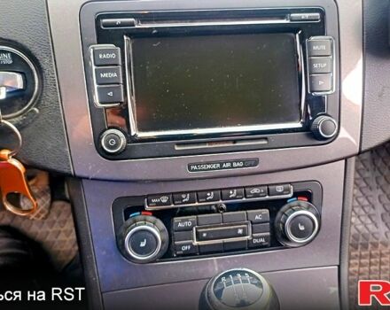 Фольксваген Пассат 2010 в Харькове на Automoto.ua Серый Фольксваген Пассат, объемом двигателя 1.6 л и пробегом 248 тыс. км за 5900 $, фото 13 на Automoto.ua