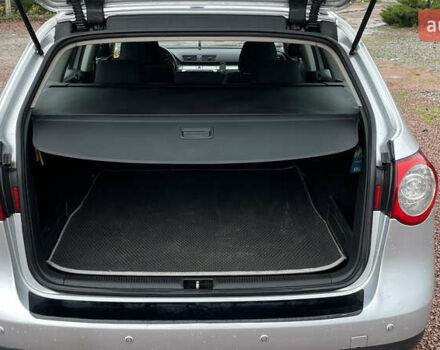 Серый Фольксваген Пассат, объемом двигателя 1.6 л и пробегом 245 тыс. км за 6500 $, фото 41 на Automoto.ua