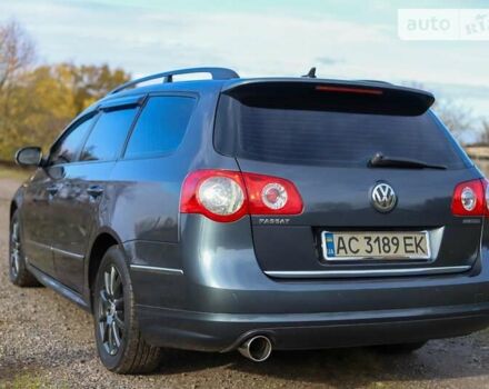 Серый Фольксваген Пассат, объемом двигателя 1.6 л и пробегом 214 тыс. км за 8200 $, фото 2 на Automoto.ua