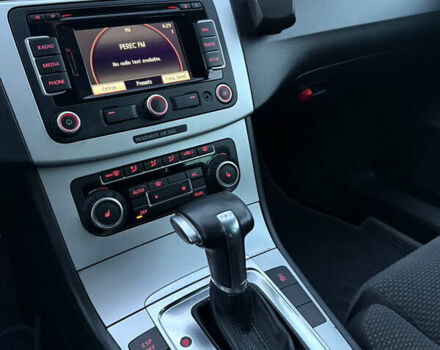 Фольксваген Пассат 2010 в Виннице на Automoto.ua Серый Фольксваген Пассат, объемом двигателя 1.97 л и пробегом 260 тыс. км за 6899 $, фото 28 на Automoto.ua