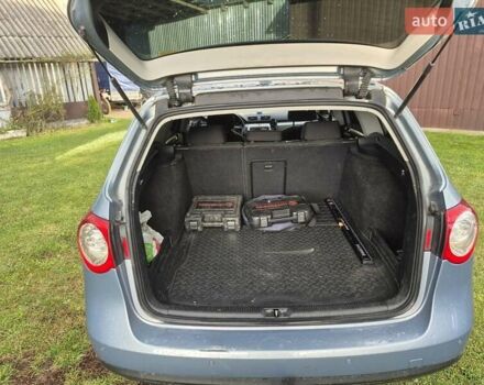 Серый Фольксваген Пассат, объемом двигателя 2 л и пробегом 330 тыс. км за 6900 $, фото 2 на Automoto.ua