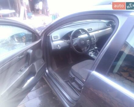 Сірий Фольксваген Пассат, об'ємом двигуна 1.6 л та пробігом 279 тис. км за 8500 $, фото 4 на Automoto.ua