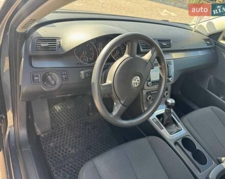 Сірий Фольксваген Пассат, об'ємом двигуна 1.4 л та пробігом 235 тис. км за 6400 $, фото 1 на Automoto.ua