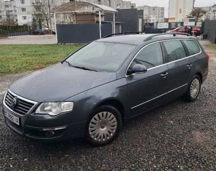 Серый Фольксваген Пассат, объемом двигателя 1.6 л и пробегом 232 тыс. км за 8136 $, фото 1 на Automoto.ua