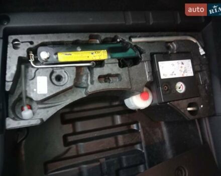 Серый Фольксваген Пассат, объемом двигателя 1.8 л и пробегом 210 тыс. км за 7850 $, фото 43 на Automoto.ua