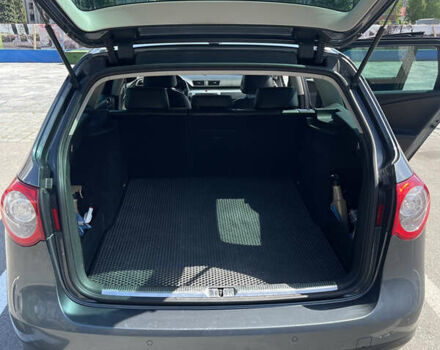 Серый Фольксваген Пассат, объемом двигателя 2 л и пробегом 302 тыс. км за 7300 $, фото 18 на Automoto.ua