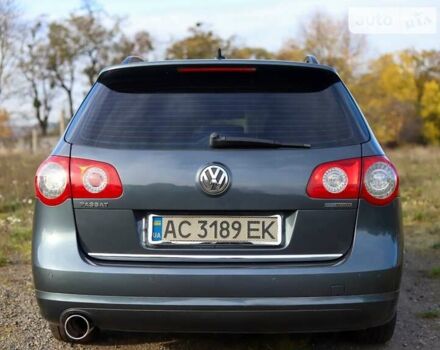 Серый Фольксваген Пассат, объемом двигателя 1.6 л и пробегом 214 тыс. км за 8200 $, фото 4 на Automoto.ua