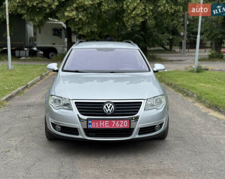 Серый Фольксваген Пассат, объемом двигателя 2 л и пробегом 236 тыс. км за 8800 $, фото 2 на Automoto.ua