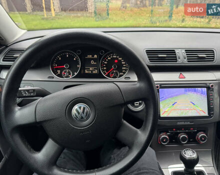 Серый Фольксваген Пассат, объемом двигателя 1.6 л и пробегом 286 тыс. км за 7250 $, фото 20 на Automoto.ua