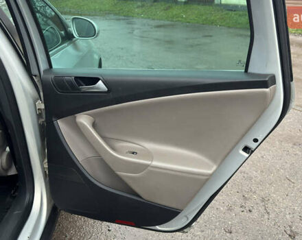 Серый Фольксваген Пассат, объемом двигателя 1.8 л и пробегом 320 тыс. км за 6500 $, фото 11 на Automoto.ua