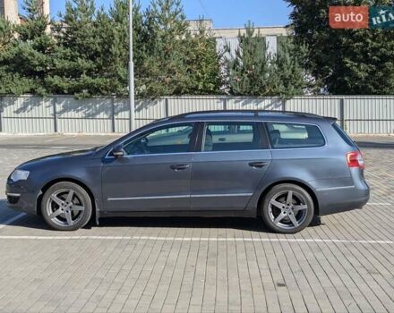 Сірий Фольксваген Пассат, об'ємом двигуна 1.6 л та пробігом 235 тис. км за 5900 $, фото 9 на Automoto.ua