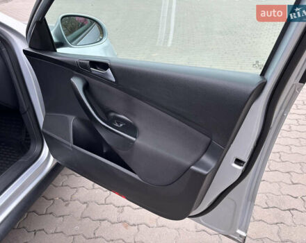 Серый Фольксваген Пассат, объемом двигателя 1.97 л и пробегом 305 тыс. км за 7000 $, фото 11 на Automoto.ua