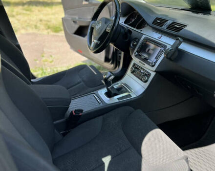 Серый Фольксваген Пассат, объемом двигателя 1.97 л и пробегом 325 тыс. км за 7699 $, фото 34 на Automoto.ua