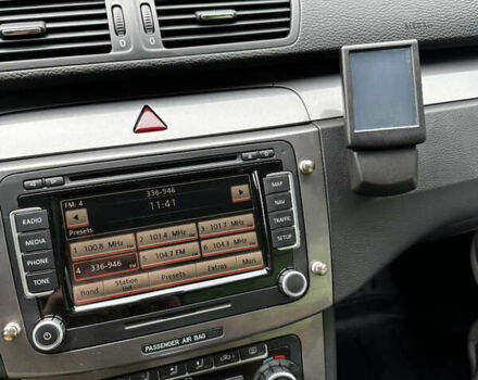 Серый Фольксваген Пассат, объемом двигателя 1.6 л и пробегом 290 тыс. км за 7500 $, фото 21 на Automoto.ua