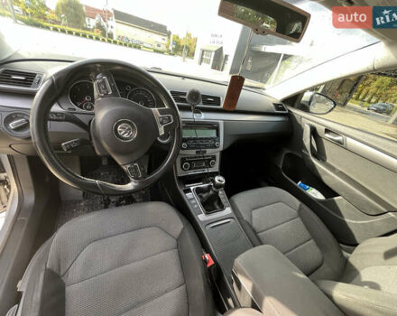 Серый Фольксваген Пассат, объемом двигателя 1.97 л и пробегом 390 тыс. км за 8500 $, фото 4 на Automoto.ua