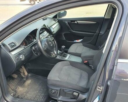 Серый Фольксваген Пассат, объемом двигателя 1.6 л и пробегом 319 тыс. км за 8500 $, фото 12 на Automoto.ua