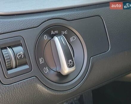 Серый Фольксваген Пассат, объемом двигателя 2 л и пробегом 243 тыс. км за 12800 $, фото 16 на Automoto.ua